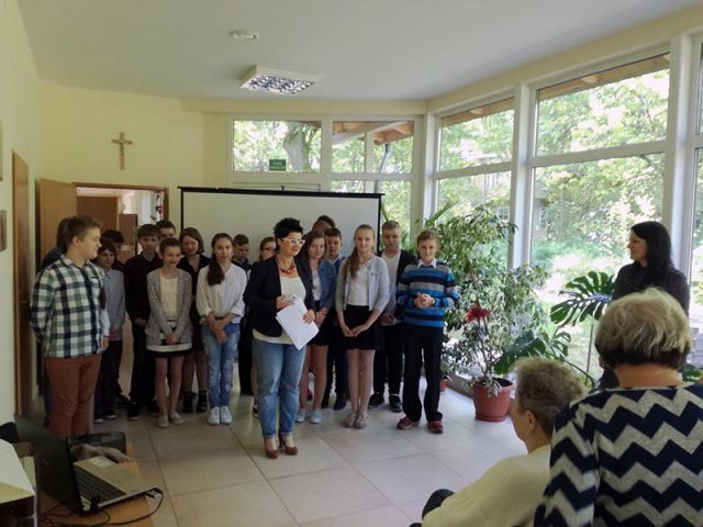 Przedstawienie Dzien Mamy SP1 25.05.17